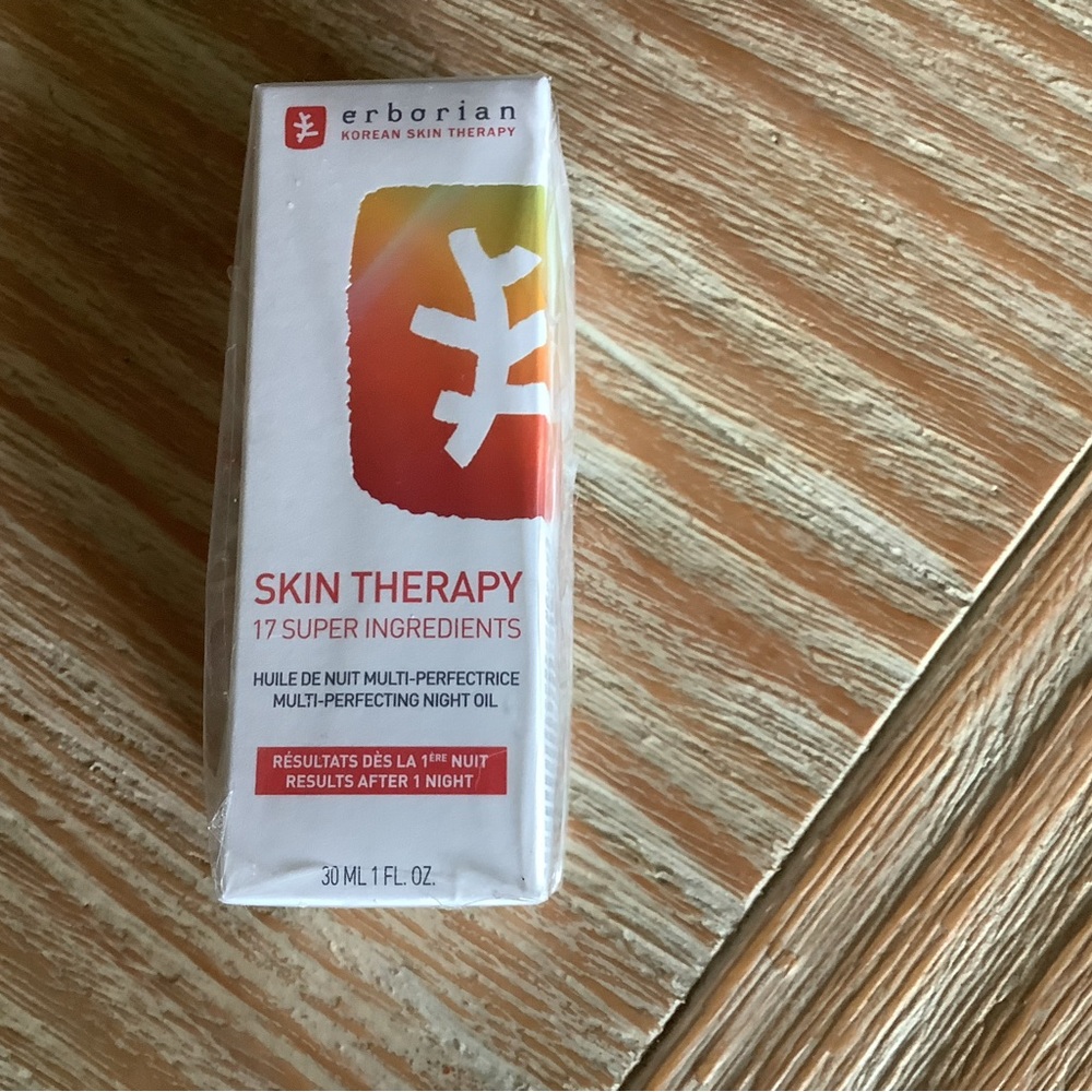 Erborian Skin Therapy Night Oil - White & Orange Box